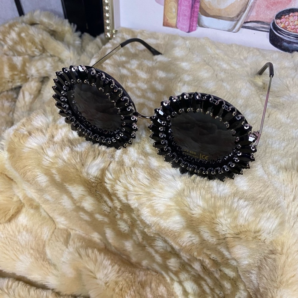 Dani Black Rhinestone Sunnies - Picture 4 of 7